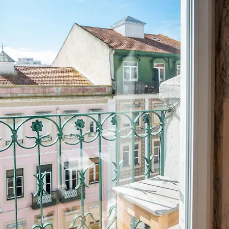 Bright In Lisboa